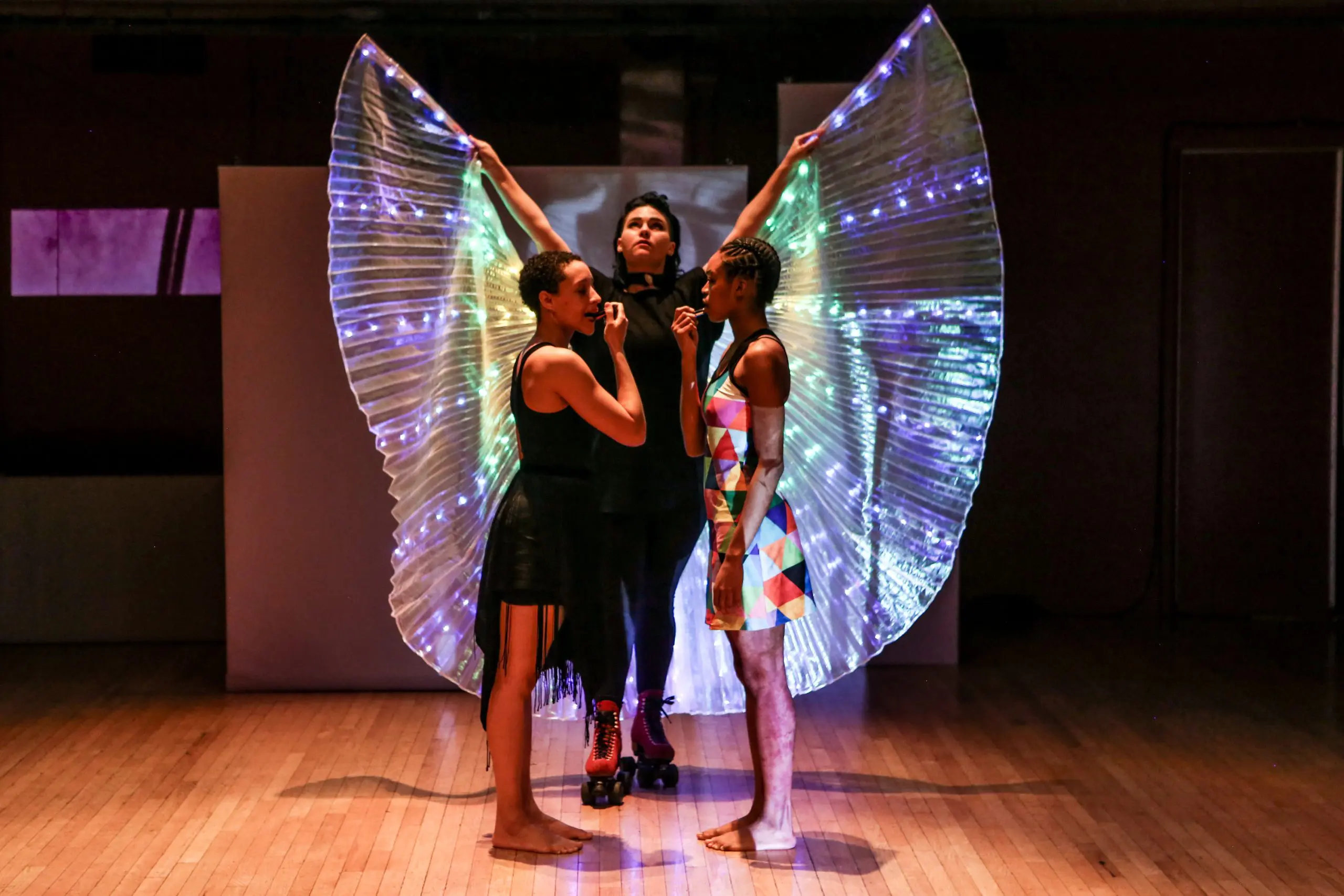 Article in the Village Voice about Sally Silvers' dance performance.