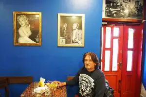 Village Voice article about New York Street Pizza, a chain of pizza parlors in Ukraine.