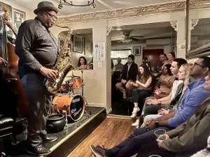 Village Voice interview with Bill Saxton, the great Harlem-born jazz saxophonist.