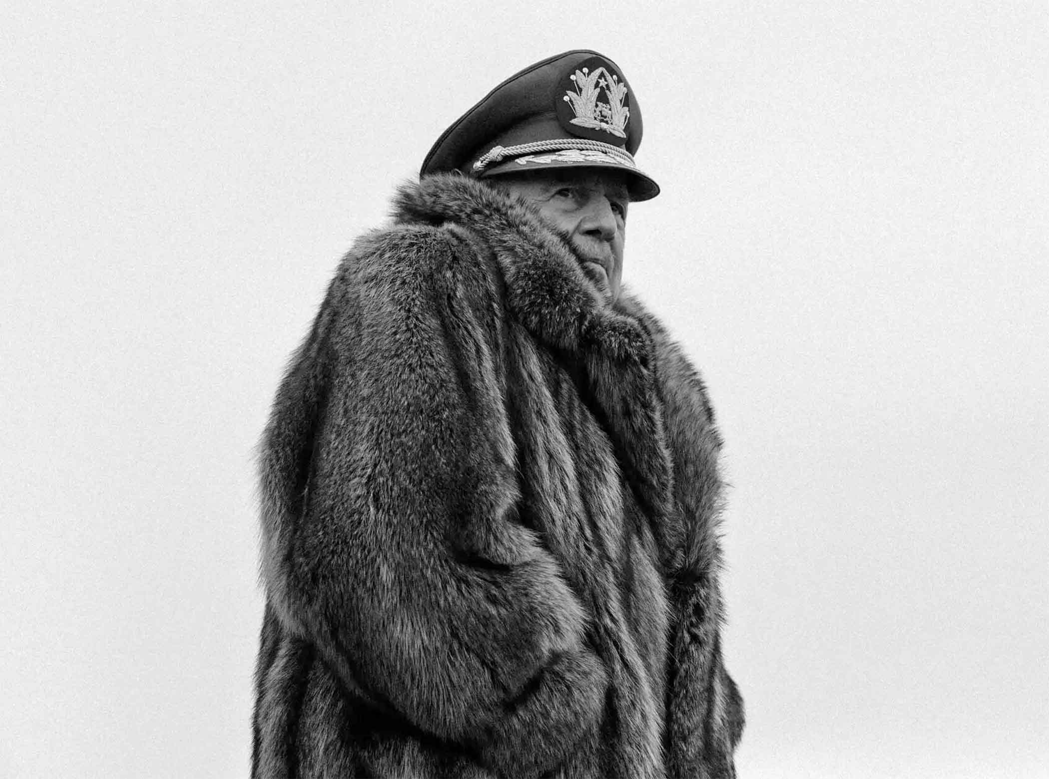Review: "El Conde" on Netflix. Village Voice reviewer Michael Atkinson finds this vision of the bloodthirsty dictator Augusto Pinochet doesn't really have wings.